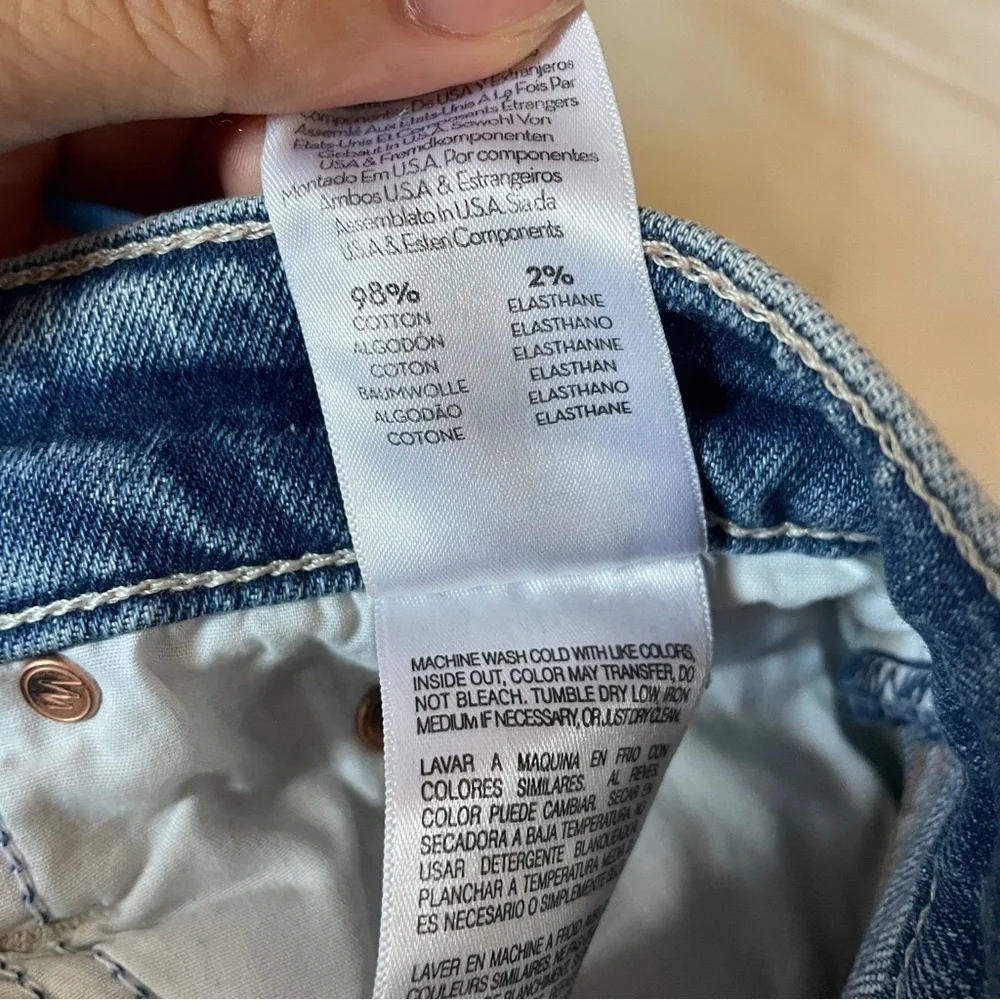 MOTHER- The Pixie Tomcat Crop Jean Mid Wash in Not Cut & Pasted Distressed 26 - Picture 11 of 13